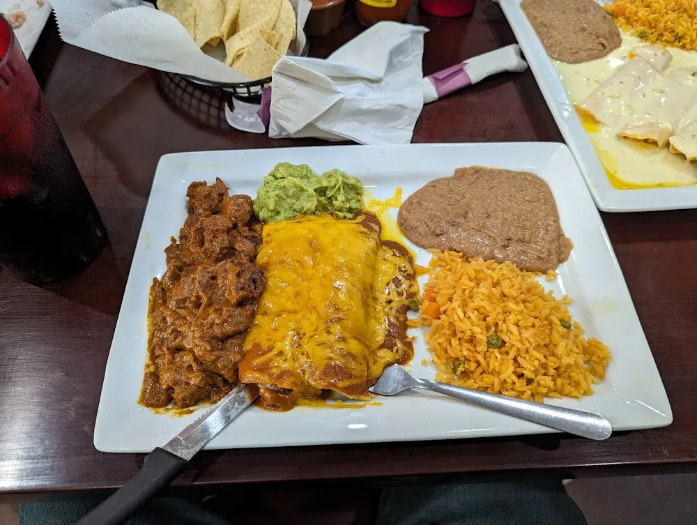Enchiladas Verdes De Pollo